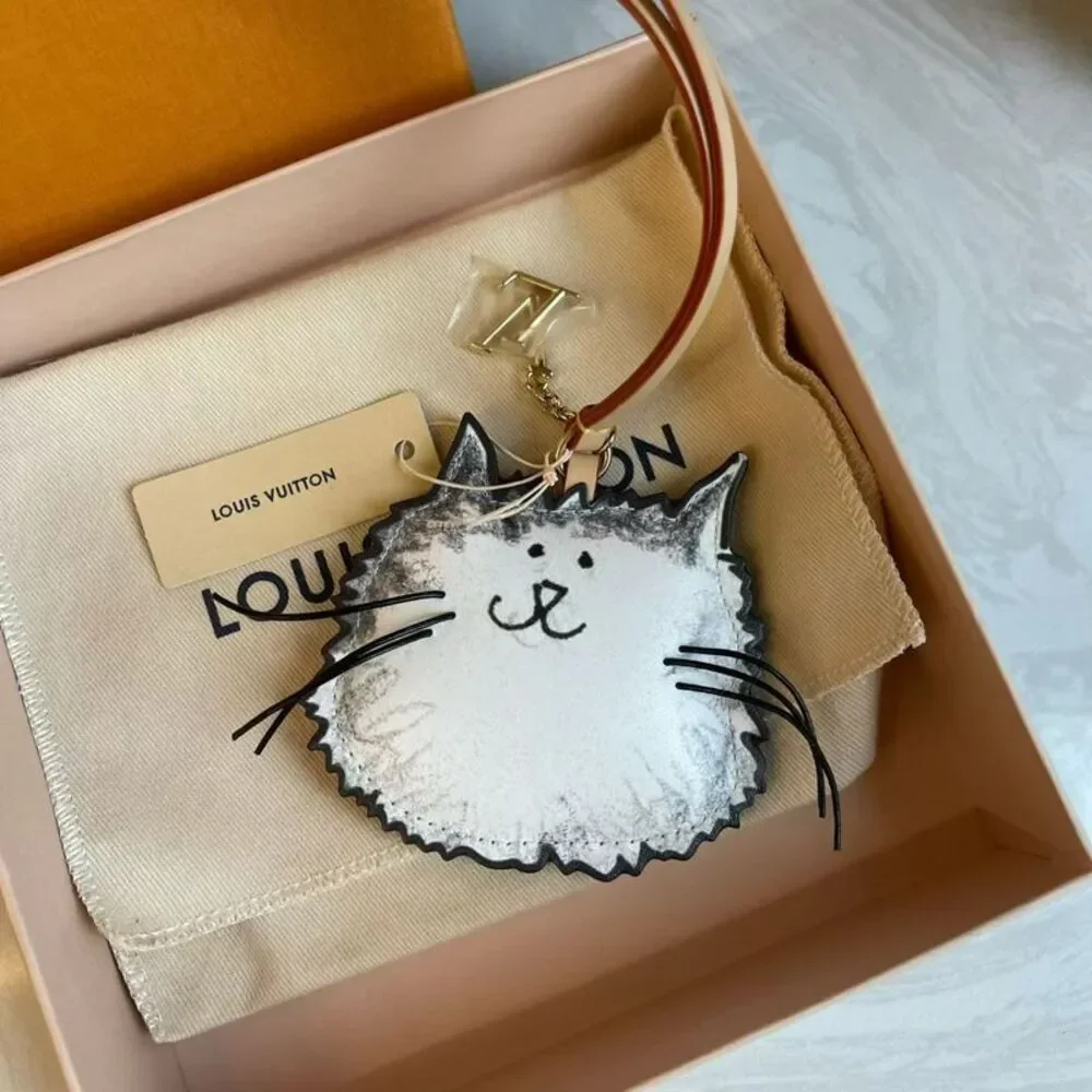 Louis Vuitton Women Pre-Loved Bag Brand New Condition